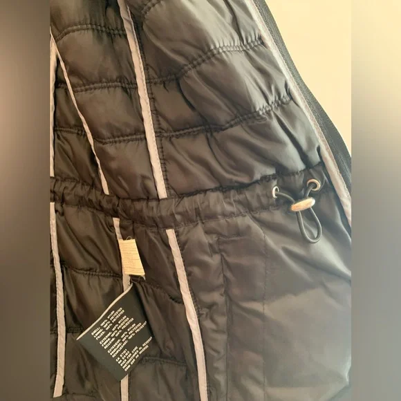 Women’s Guess black coat - Picture 5 of 9